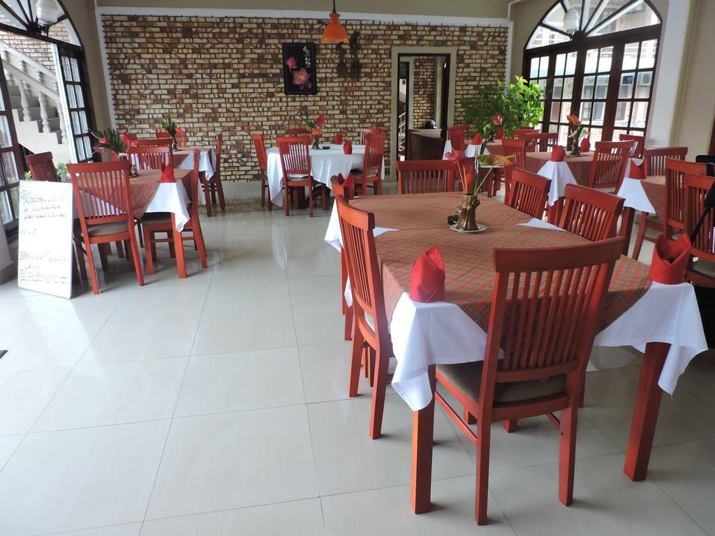 Oasis Beach Resort Негомбо Экстерьер фото