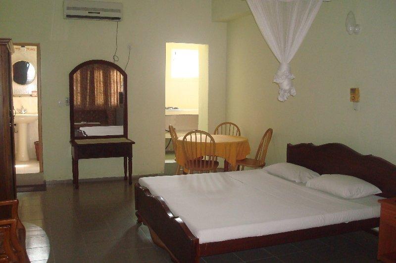 Oasis Beach Resort Негомбо Экстерьер фото
